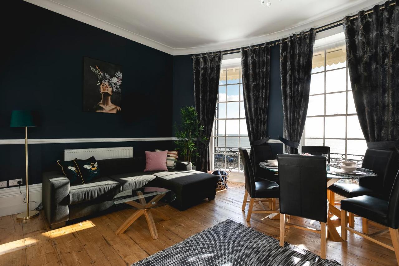 Marine Parade Sea View 2-Bedroom Apartment Brighton Exterior photo